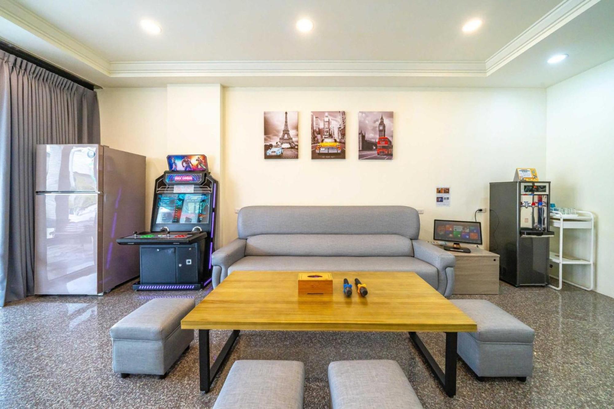 Fu Bo Ju Apartment Tainan Exterior photo